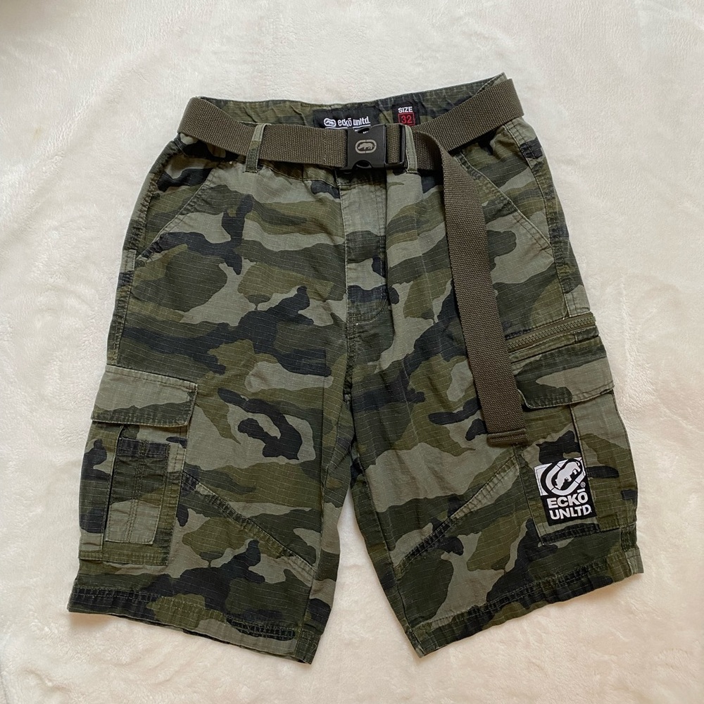 Ecko Unlimited Men's Green Camo Cargo Shorts w/ Belt Size 32 Skater Y2K Grunge